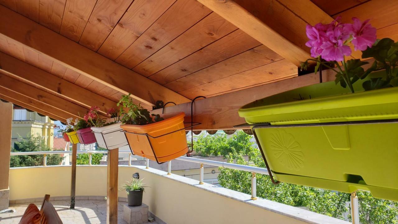 Friends Terrace Appartement Tirana Buitenkant foto